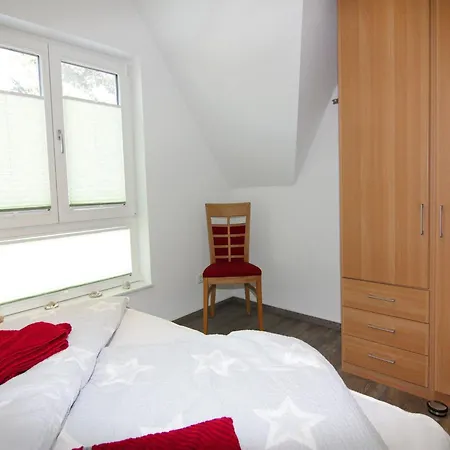 Nyaraló Semi-detached House, Zingst